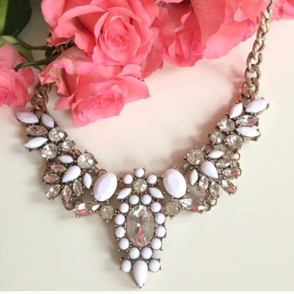 White Statement Necklace - Picture 2 of 7